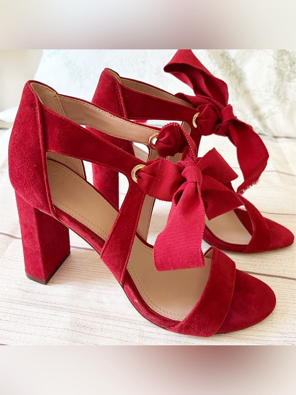 AD & Daughters red suede bow chunky heel sandals 8.5